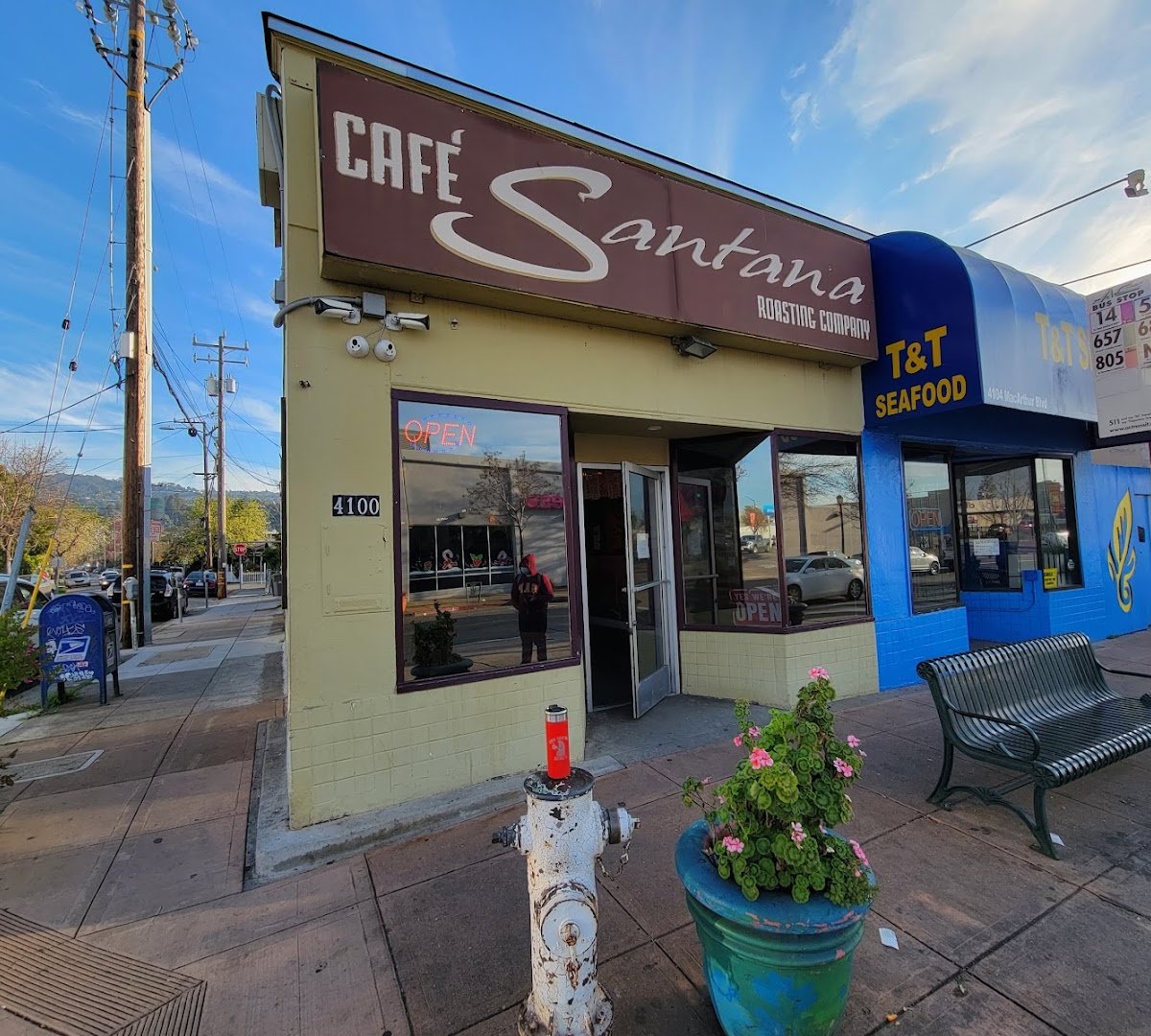 Storefront of Cafe Santana Roasting Company, specialty coffee shop in Oakland