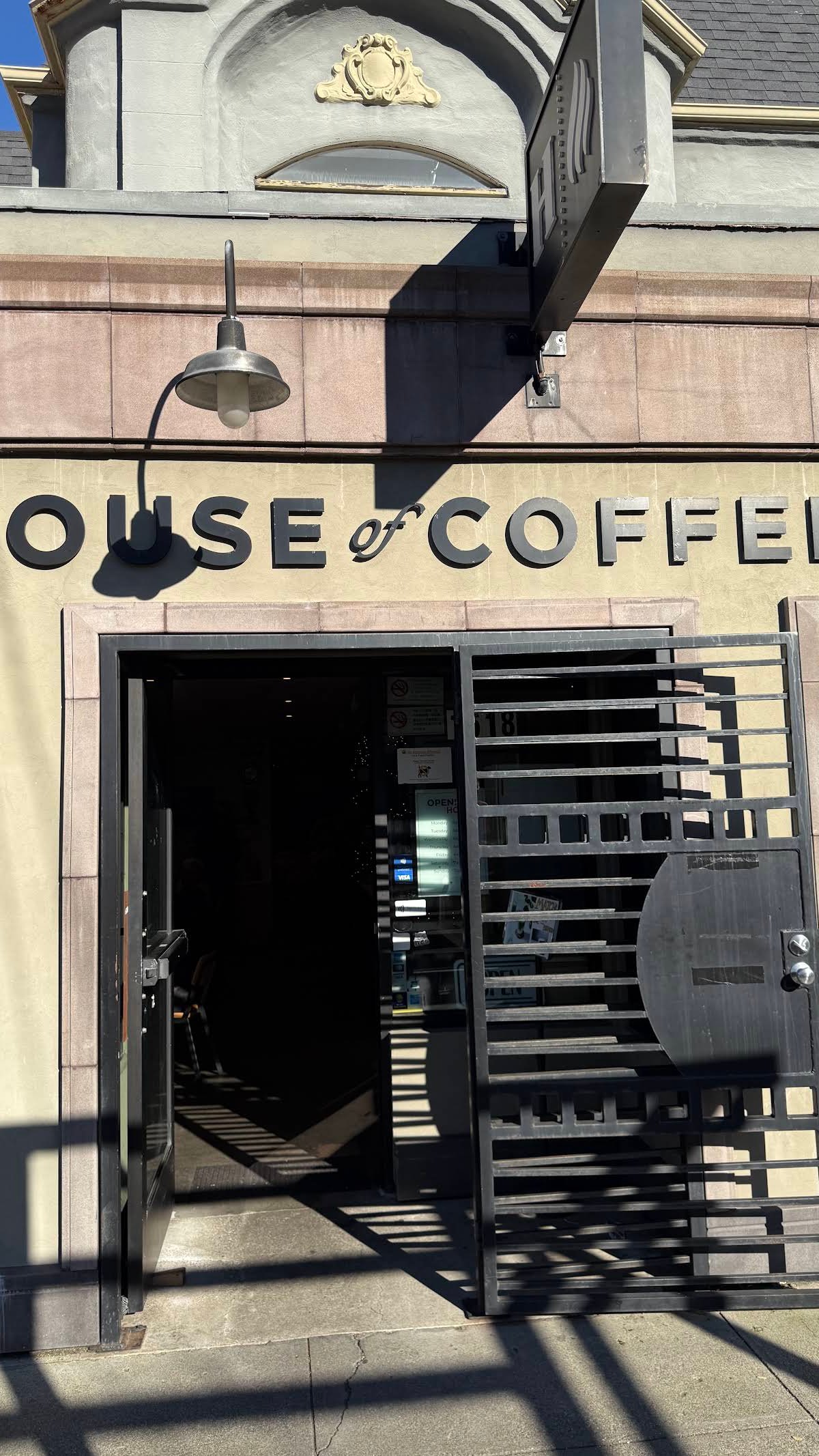 Henry's House of Coffee specialty coffee shop in San Francisco - photo 13