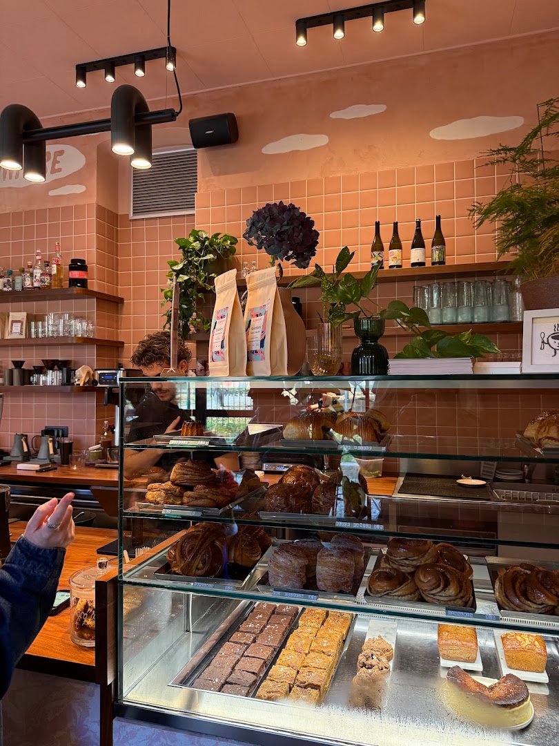Interior of NOWHERE - CAFE, specialty coffee shop in Milan