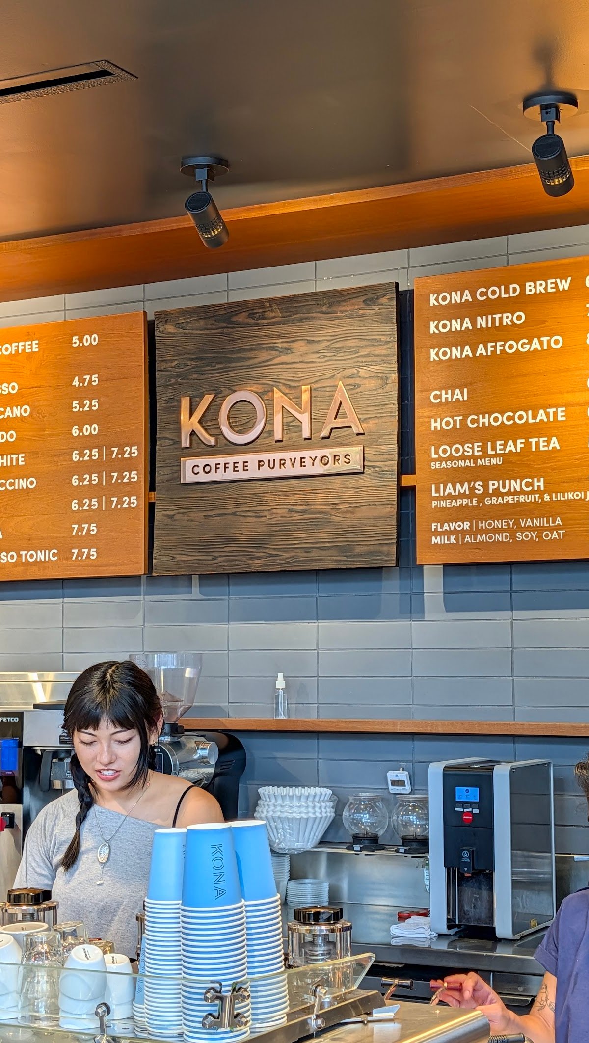 Kona Coffee Purveyors specialty coffee shop in Honolulu - photo 11