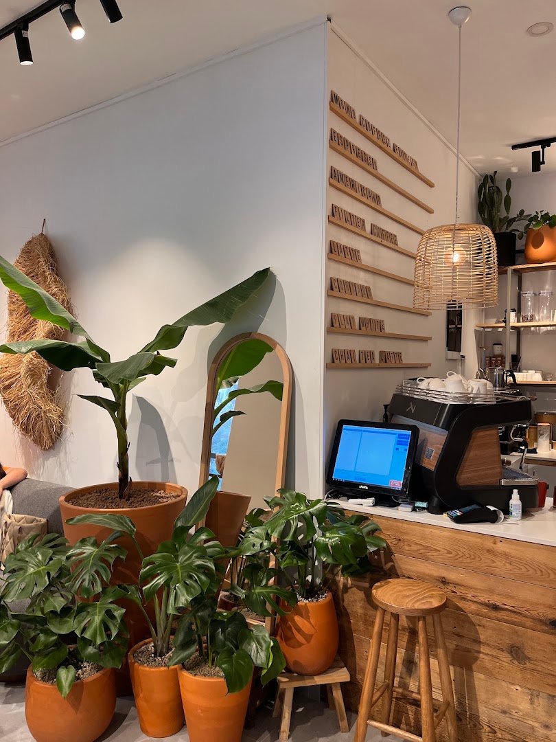 Mono Coffee&Eatery specialty coffee shop in Istanbul - photo 9