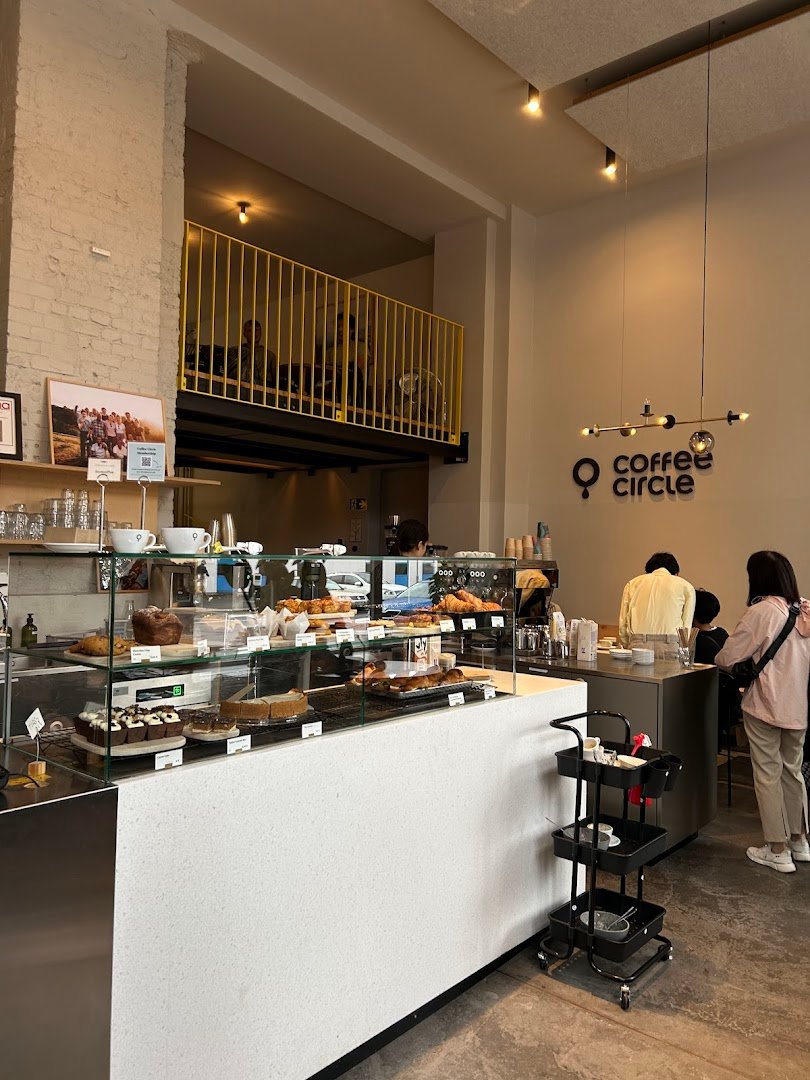 Coffee Circle Wedding specialty coffee shop in Berlin - photo 12