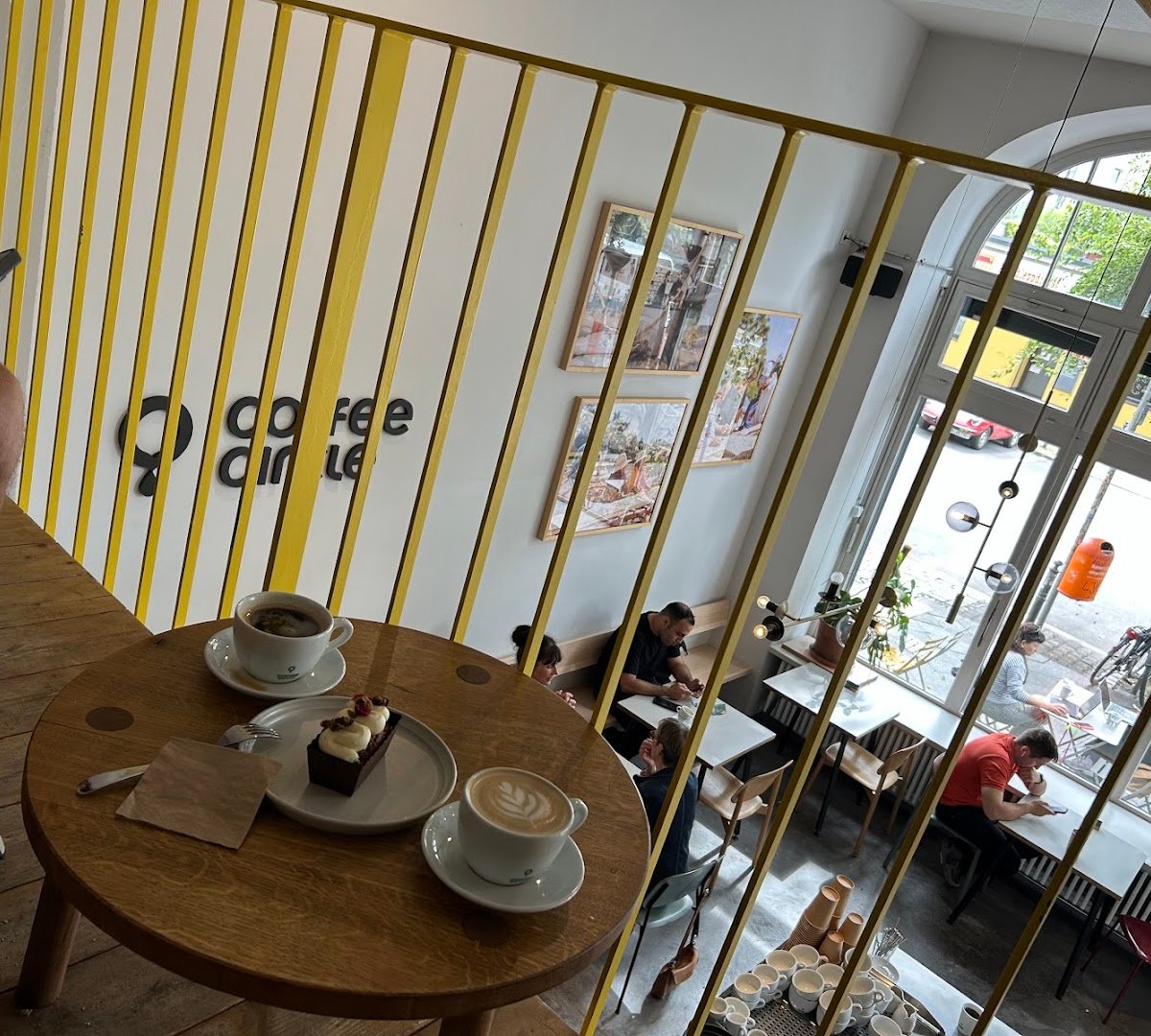 Coffee Circle Wedding specialty coffee shop in Berlin - photo 14