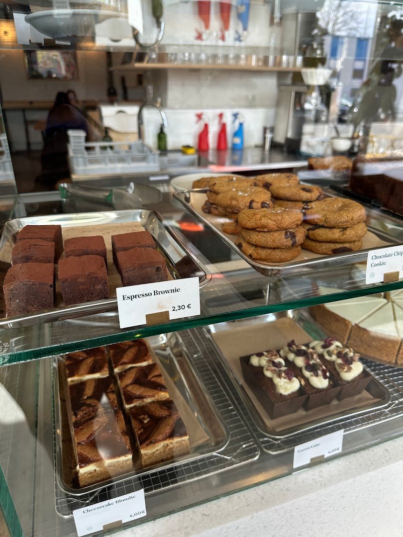 Coffee Circle Wedding specialty coffee shop in Berlin - photo 4