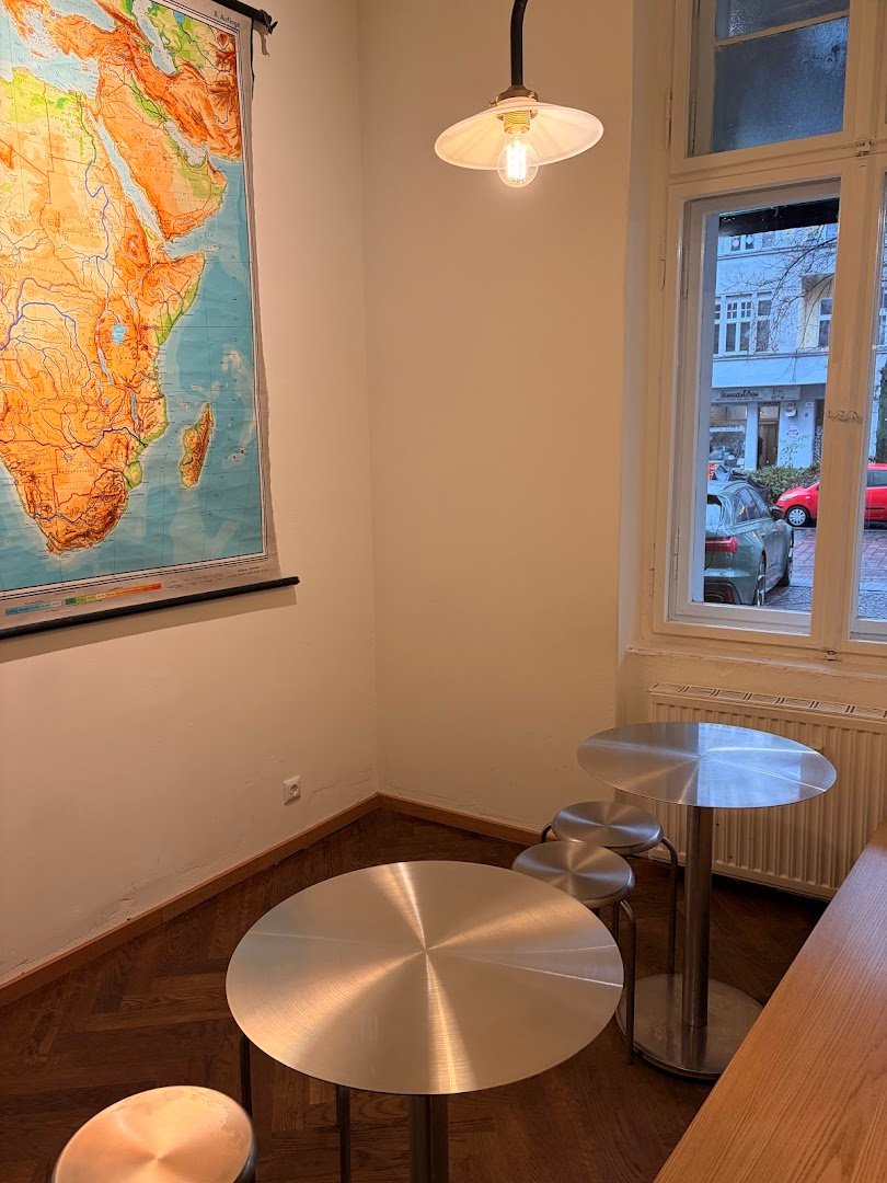 Five Elephant Kreuzberg specialty coffee shop in Berlin - photo 8