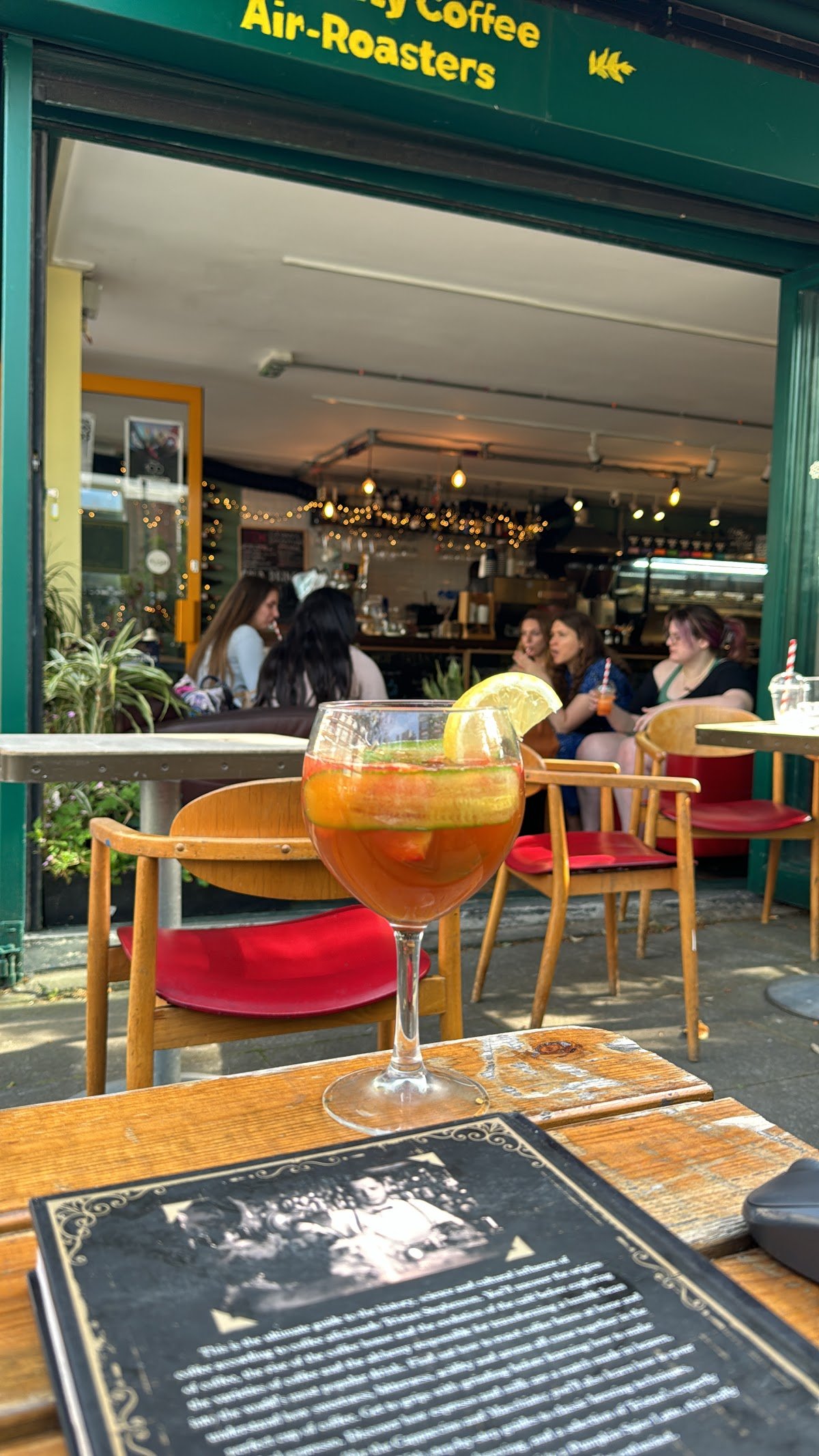 Jimmy and the Bee specialty coffee shop in London - photo 3