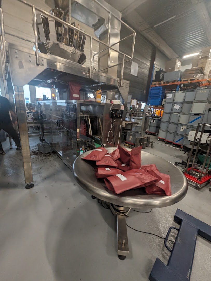 Warehouse of Kawa Coffee specialty coffee shop in Paris - photo 7