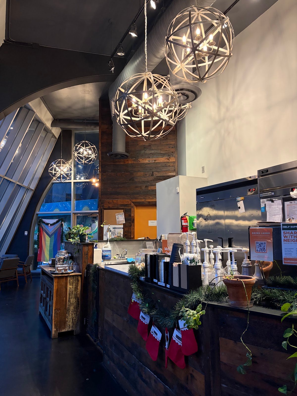 Caffe Ladro - Downtown on Pine Street specialty coffee shop in Seattle - photo 2