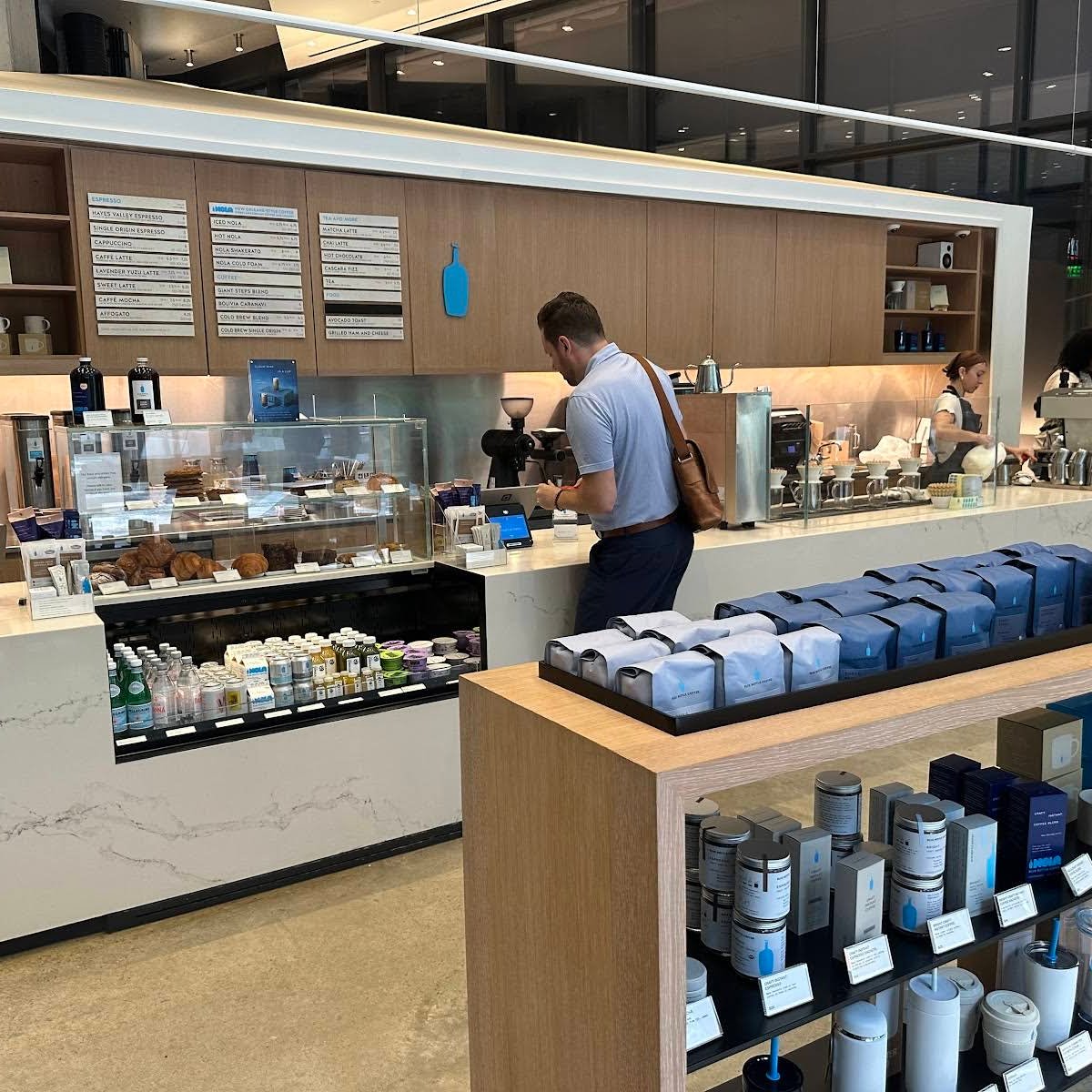 Blue Bottle Coffee specialty coffee shop in Washington, D.C. - photo 3