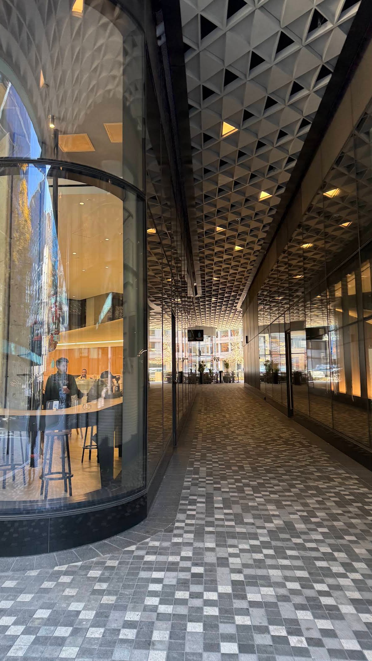 Blue Bottle Coffee specialty coffee shop in Washington, D.C. - photo 4