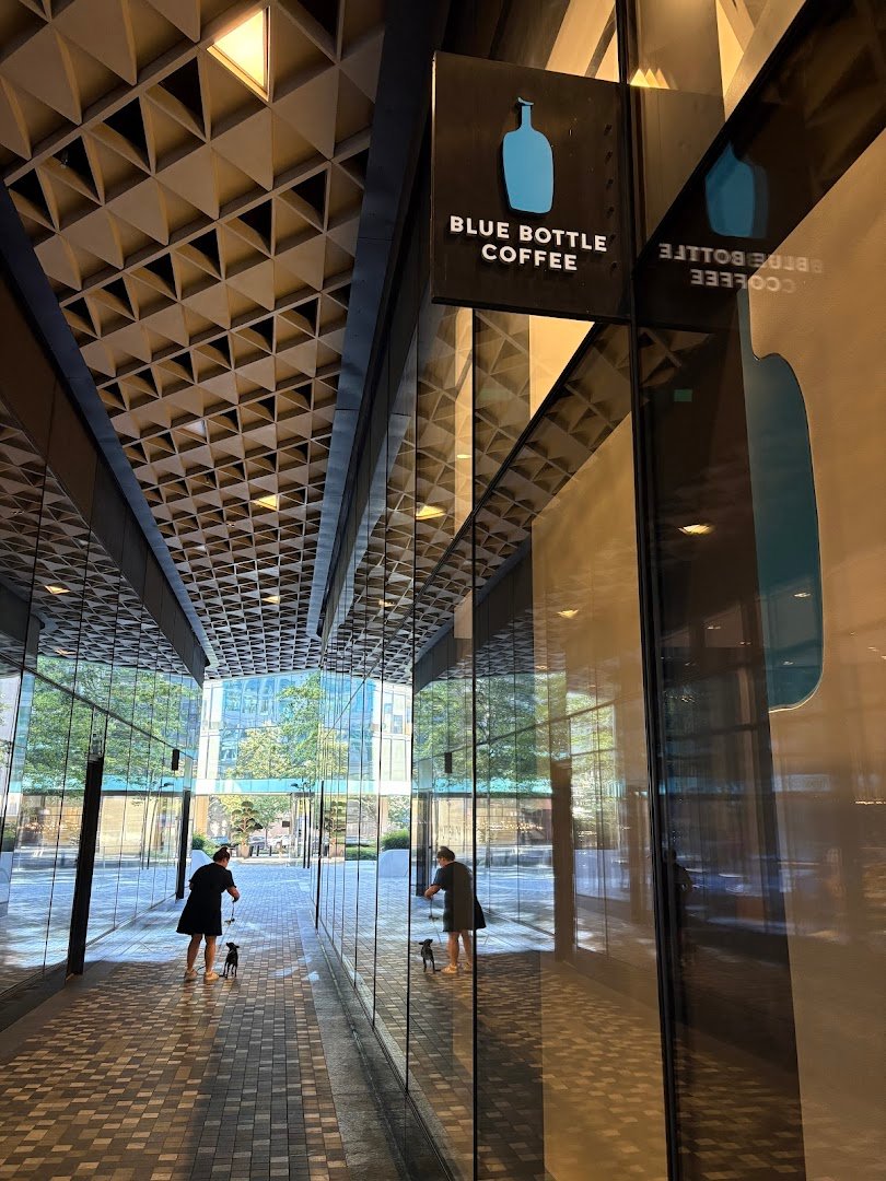 Blue Bottle Coffee specialty coffee shop in Washington, D.C. - photo 10