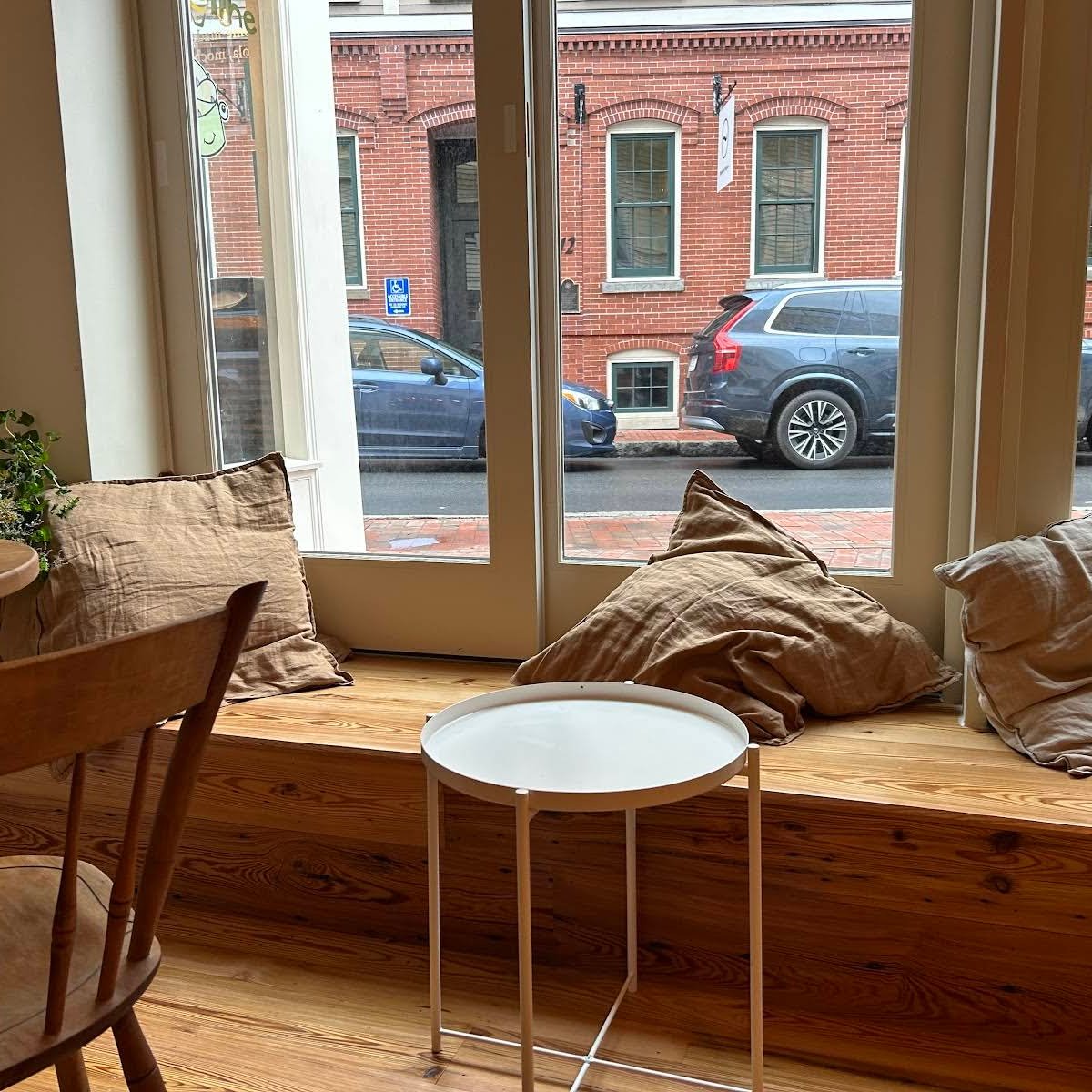 Faro Café specialty coffee shop in Boston - photo 11