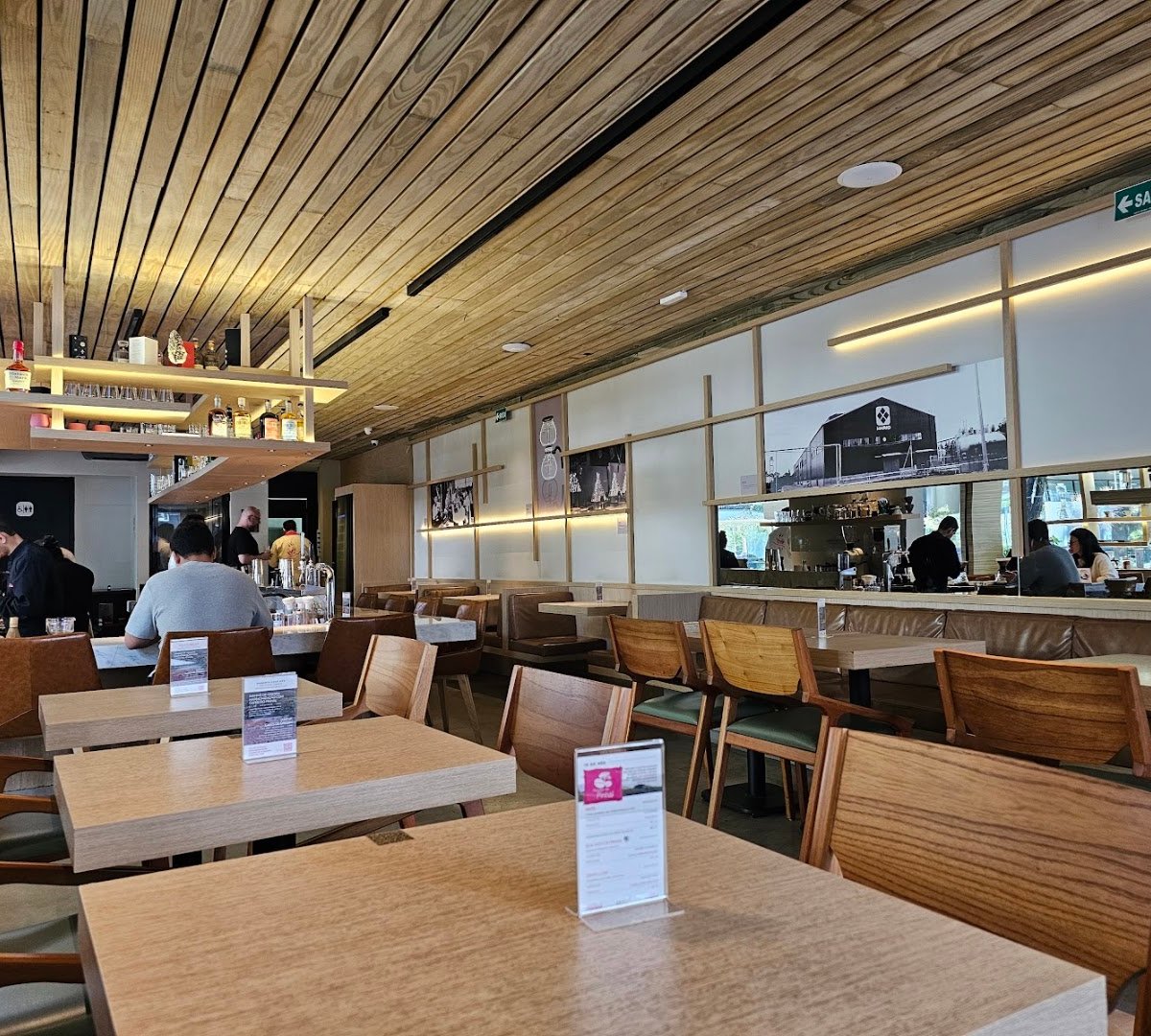 Interior of Casa Hario Cafeteria & Brunch | Restaurante, specialty coffee shop in São Paulo