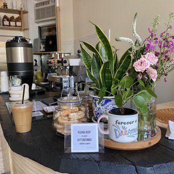 Dreamers Coffee House specialty coffee shop in New York - photo 10