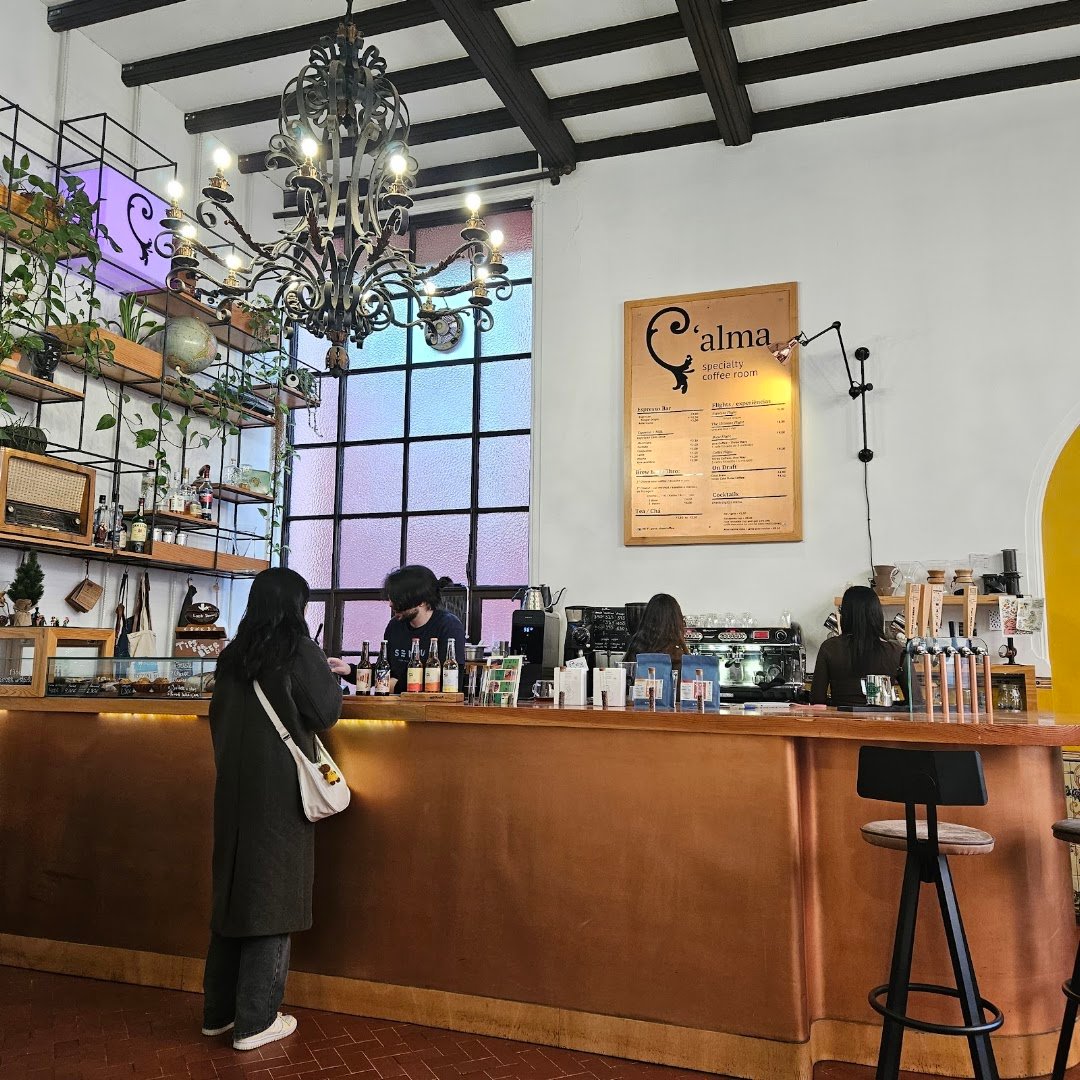 Interior of C'alma Coffee Room, specialty coffee shop in Porto