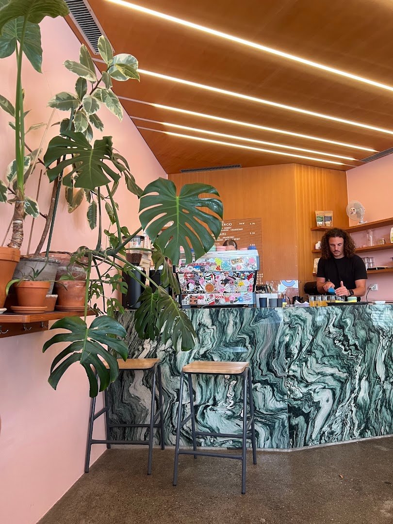 Interior of Tuttee Fruttee Coffee, specialty coffee shop in Zurich