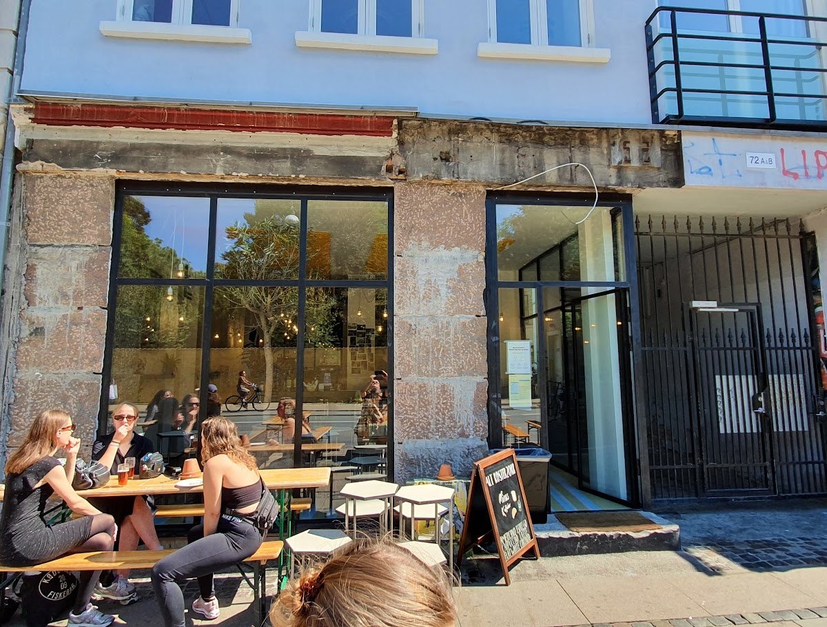 Minas Kaffebar specialty coffee shop in Copenhagen - photo 9