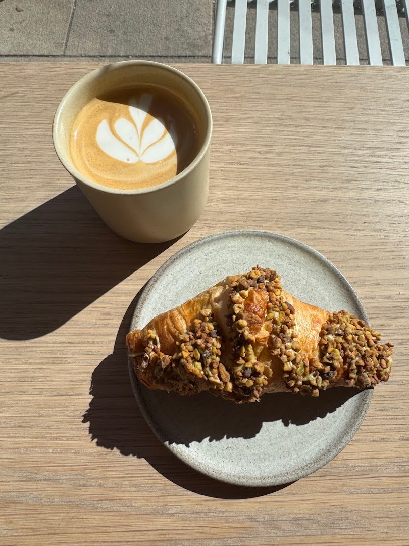 Coffee at Hakone Coffee, specialty coffee shop in Oslo
