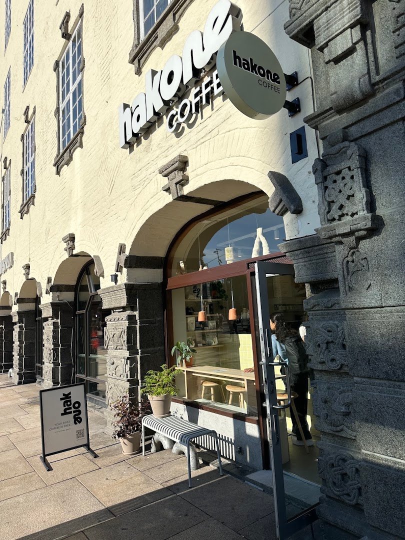 Storefront of Hakone Coffee, specialty coffee shop in Oslo