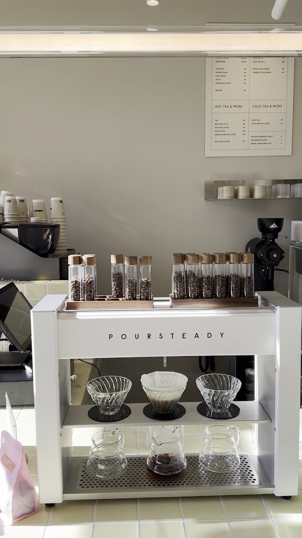 Interior of Hakone Coffee, specialty coffee shop in Oslo