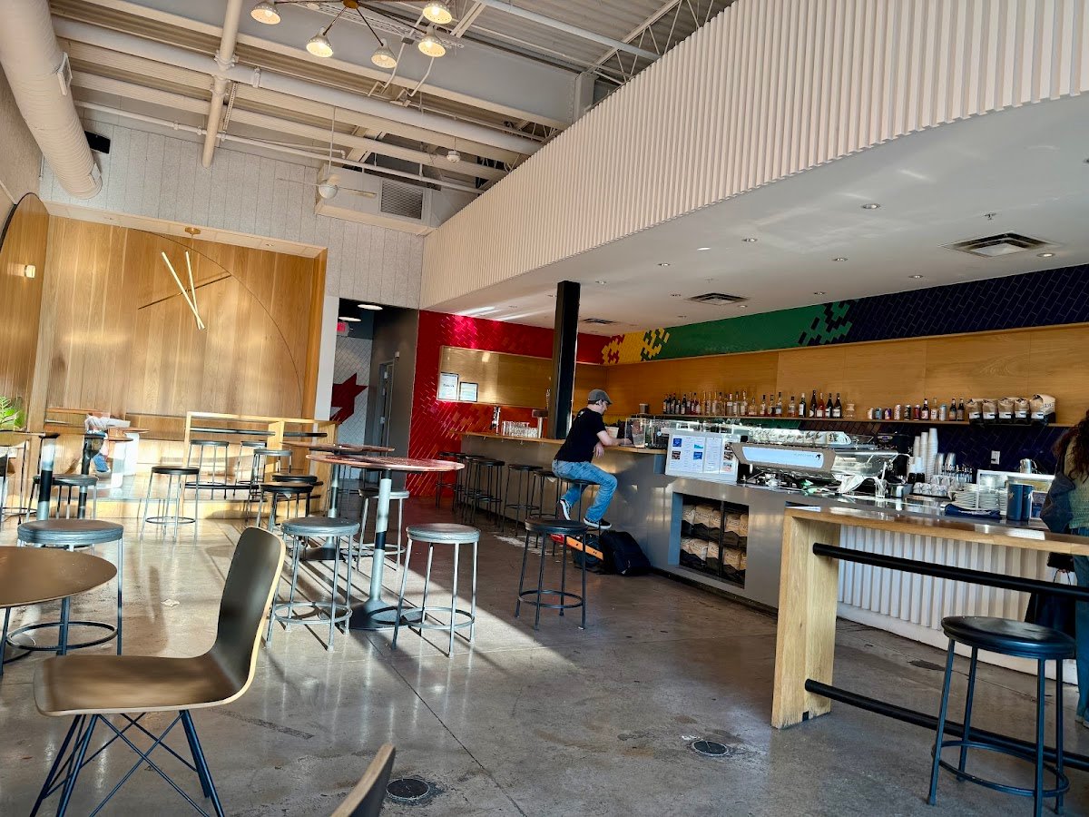 Houndstooth Coffee specialty coffee shop in Austin - photo 4