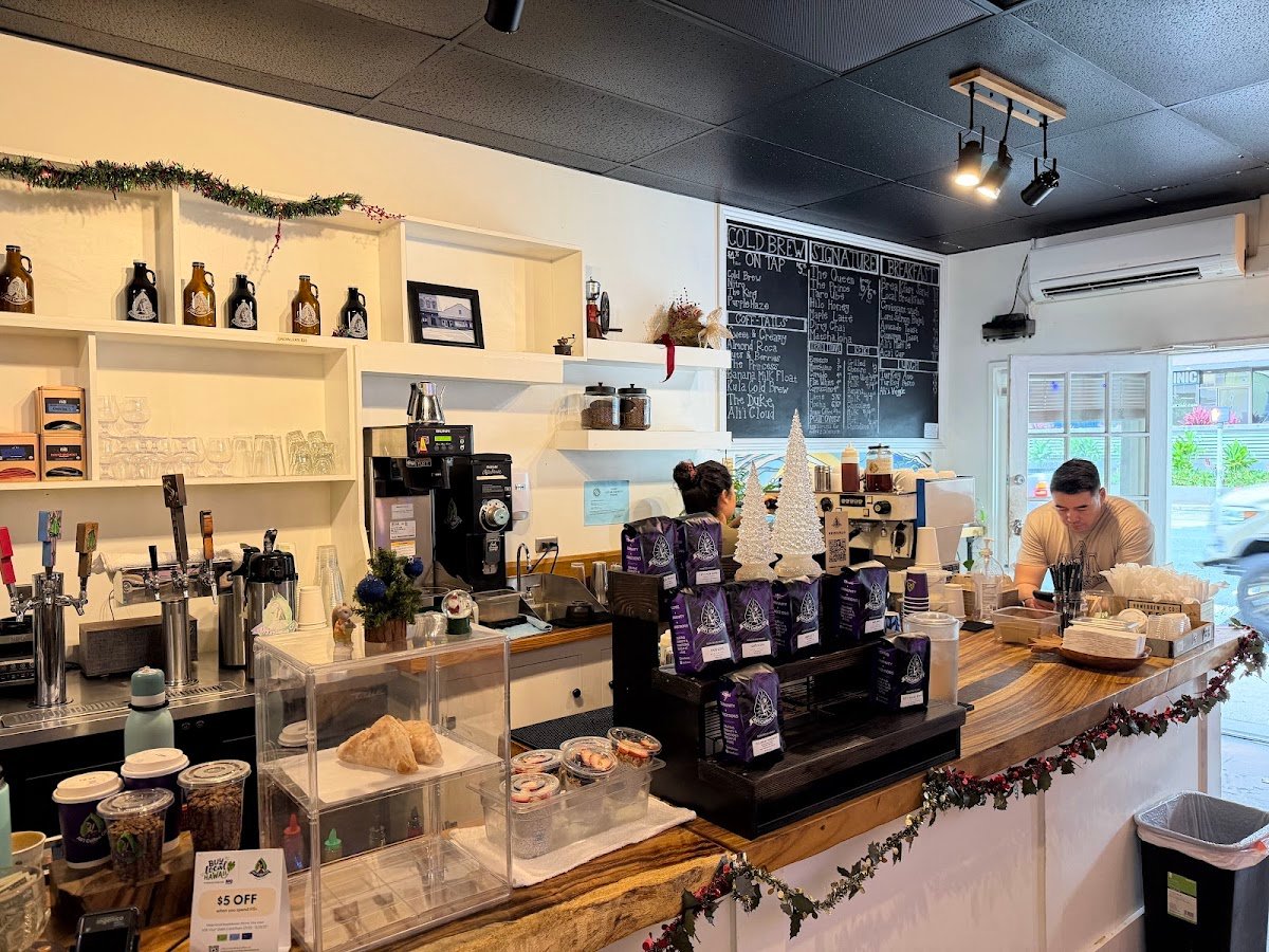 Ali'i Coffee Co. specialty coffee shop in Honolulu - photo 3