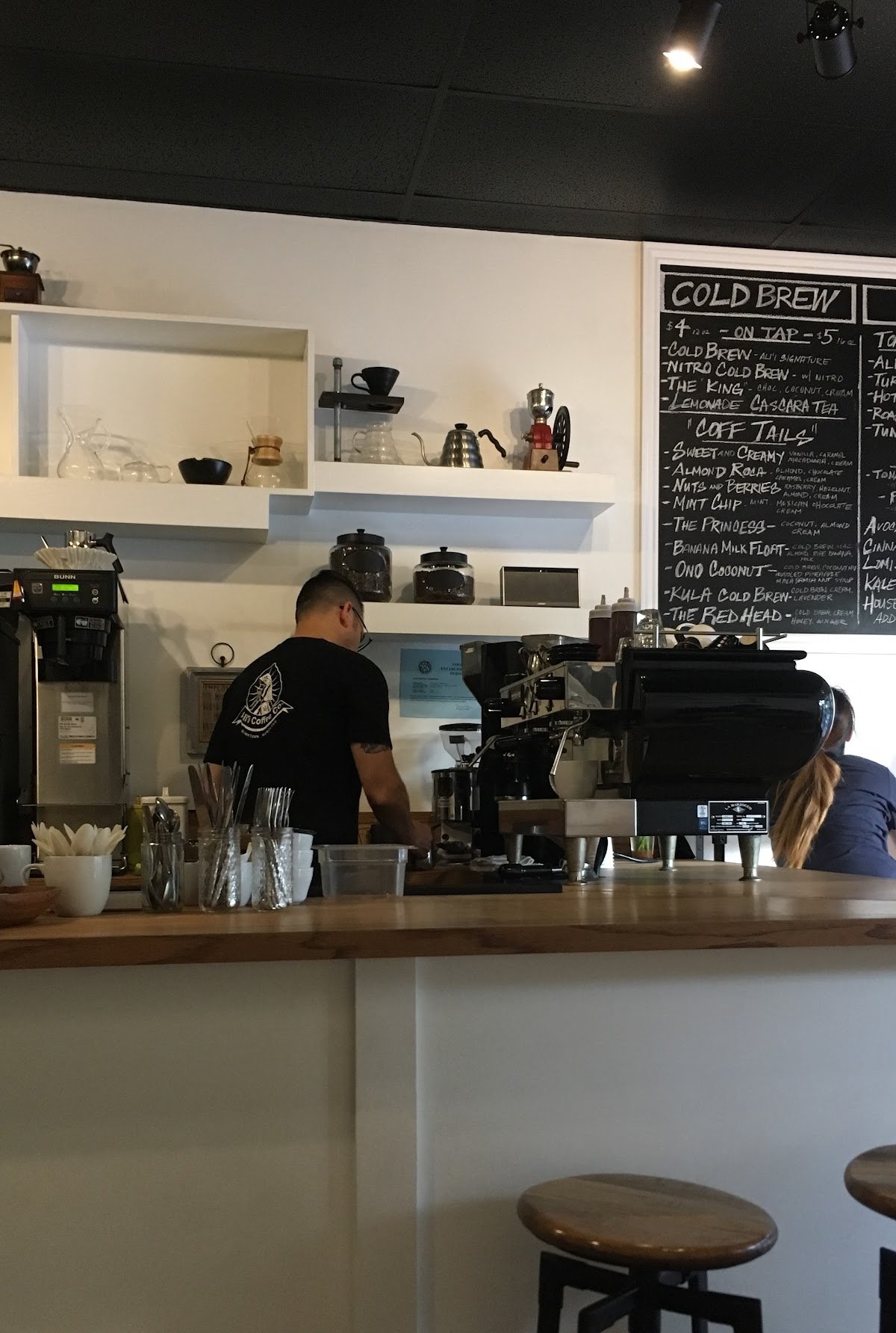 Ali'i Coffee Co. specialty coffee shop in Honolulu - photo 8