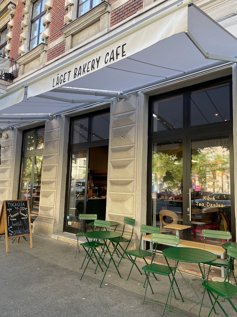 Läget Pékség specialty coffee shop in Budapest - photo 4