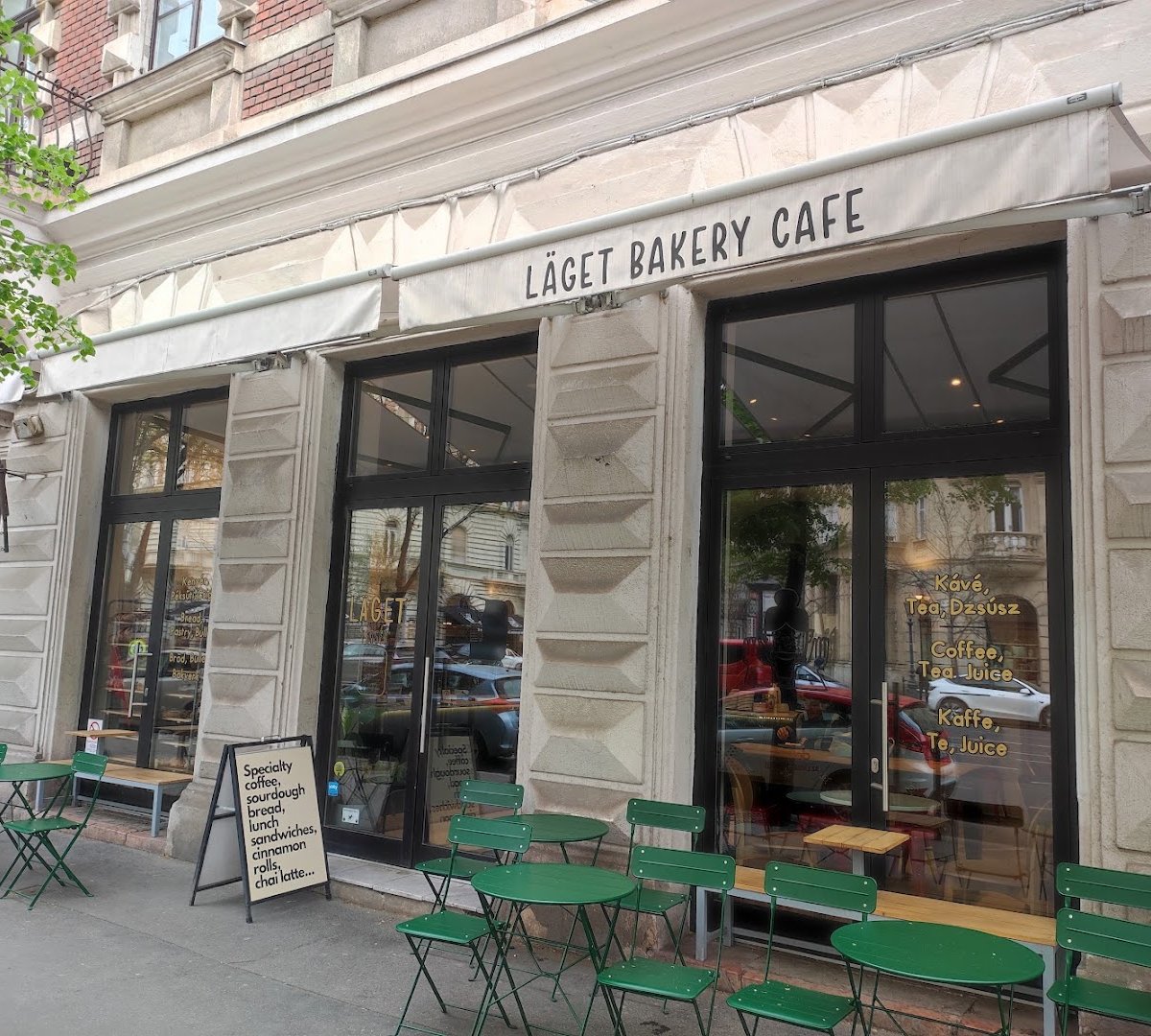 Läget Pékség specialty coffee shop in Budapest - photo 5