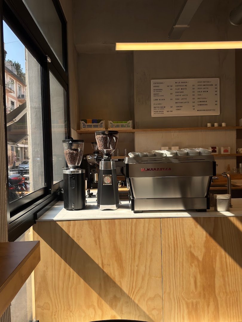 Interior of Orsonero Coffee, specialty coffee shop in Milan