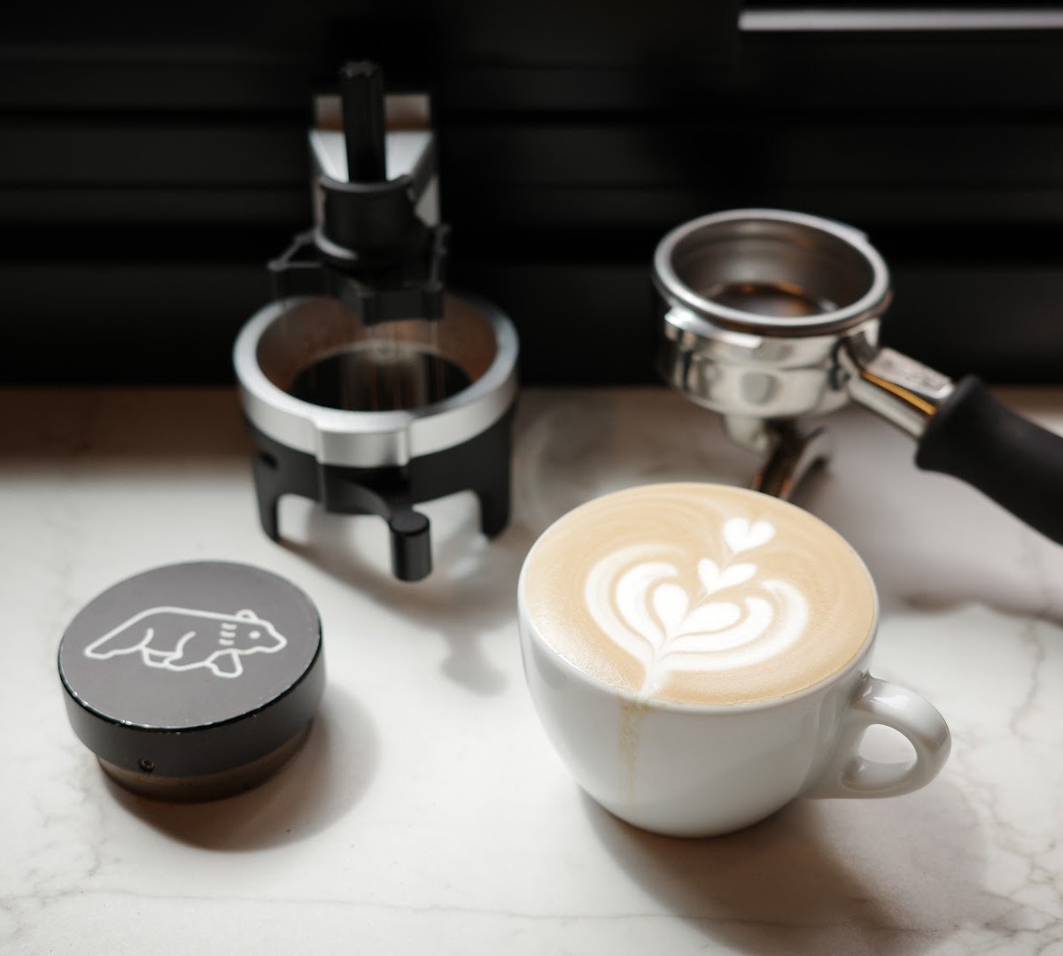 Coffee at Orsonero Coffee, specialty coffee shop in Milan