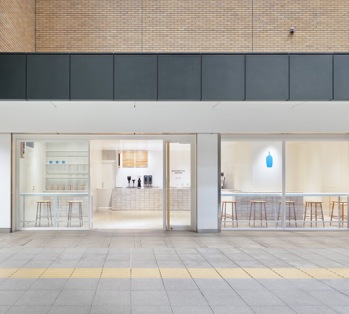 Storefront of Blue Bottle Coffee Ebisu Cafe, specialty coffee shop in Tokyo