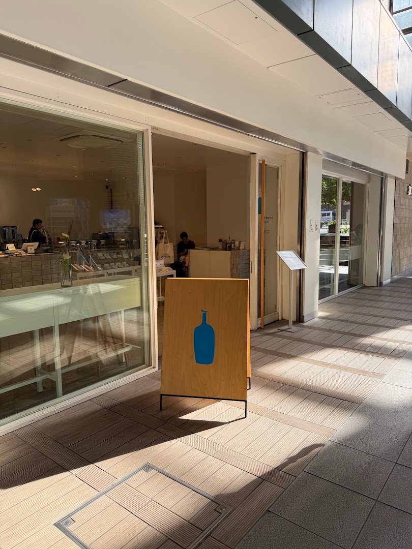 Storefront of Blue Bottle Coffee Ebisu Cafe, specialty coffee shop in Tokyo