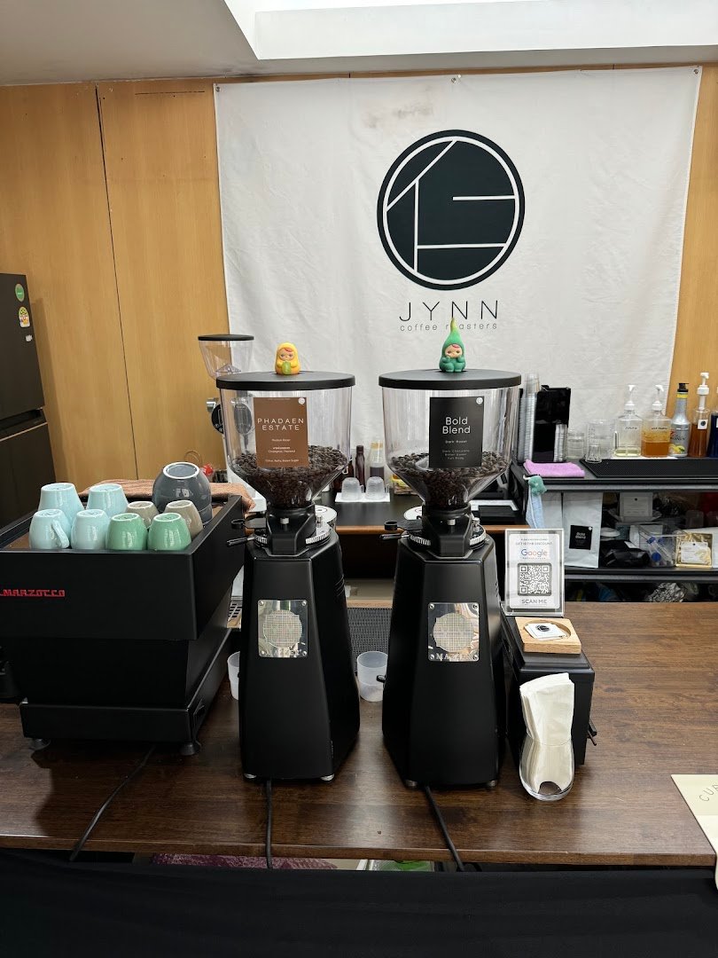 JYNN coffee roasters specialty coffee shop in Bangkok - photo 8