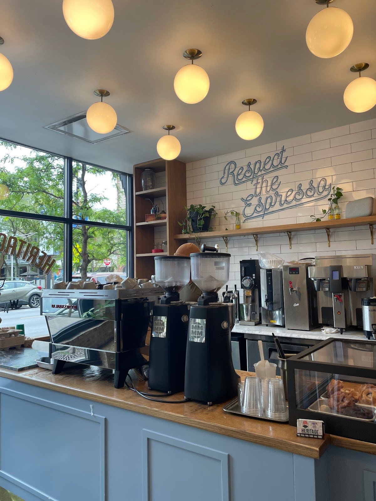 Heritage Outpost specialty coffee shop in Chicago - photo 3