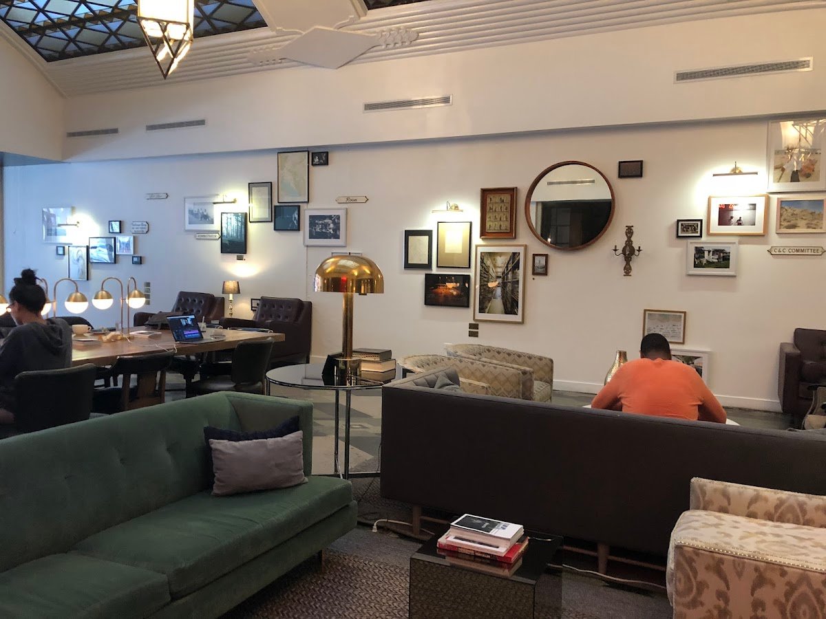 Heritage Outpost specialty coffee shop in Chicago - photo 6