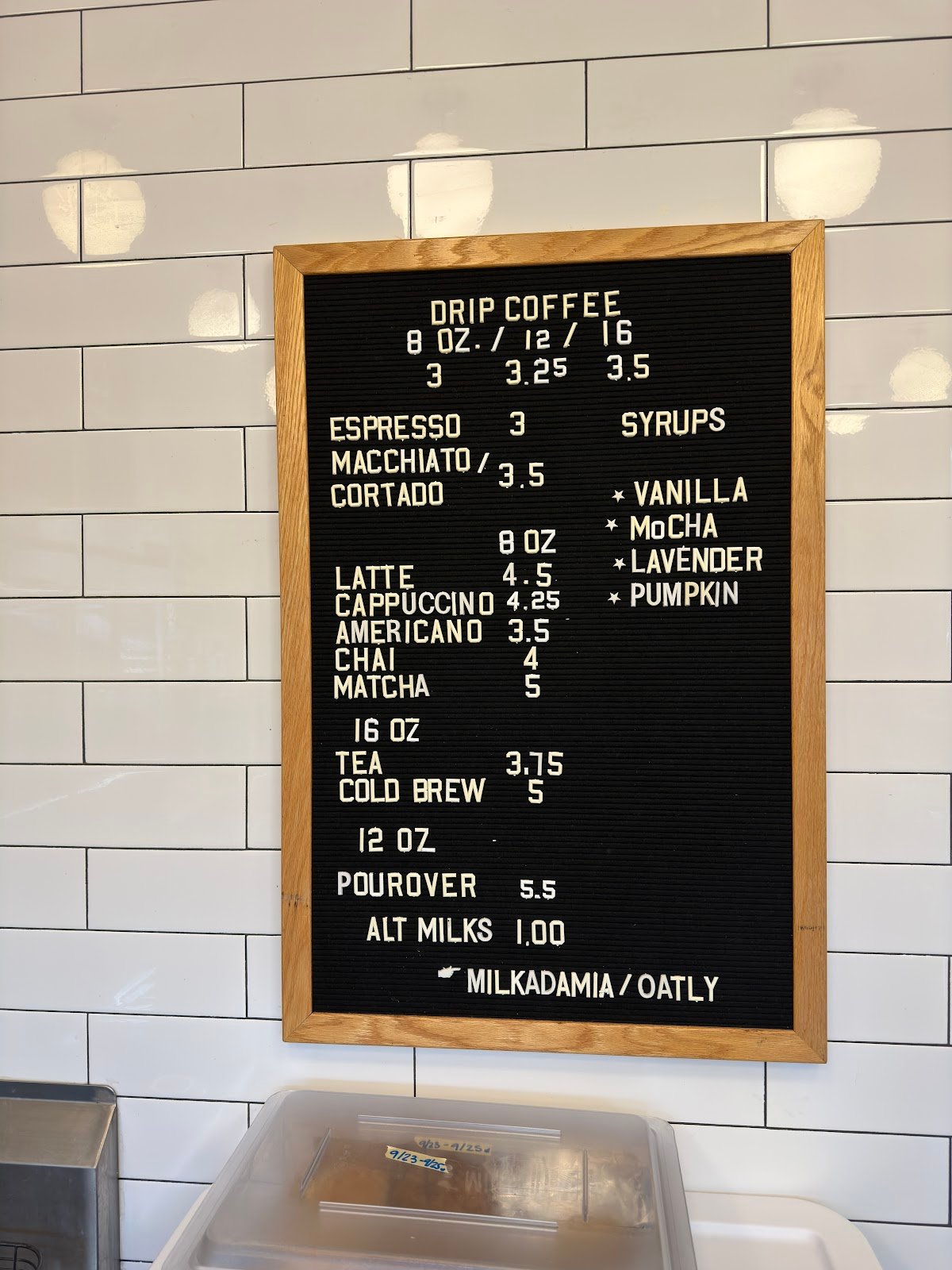 Heritage Outpost specialty coffee shop in Chicago - photo 7