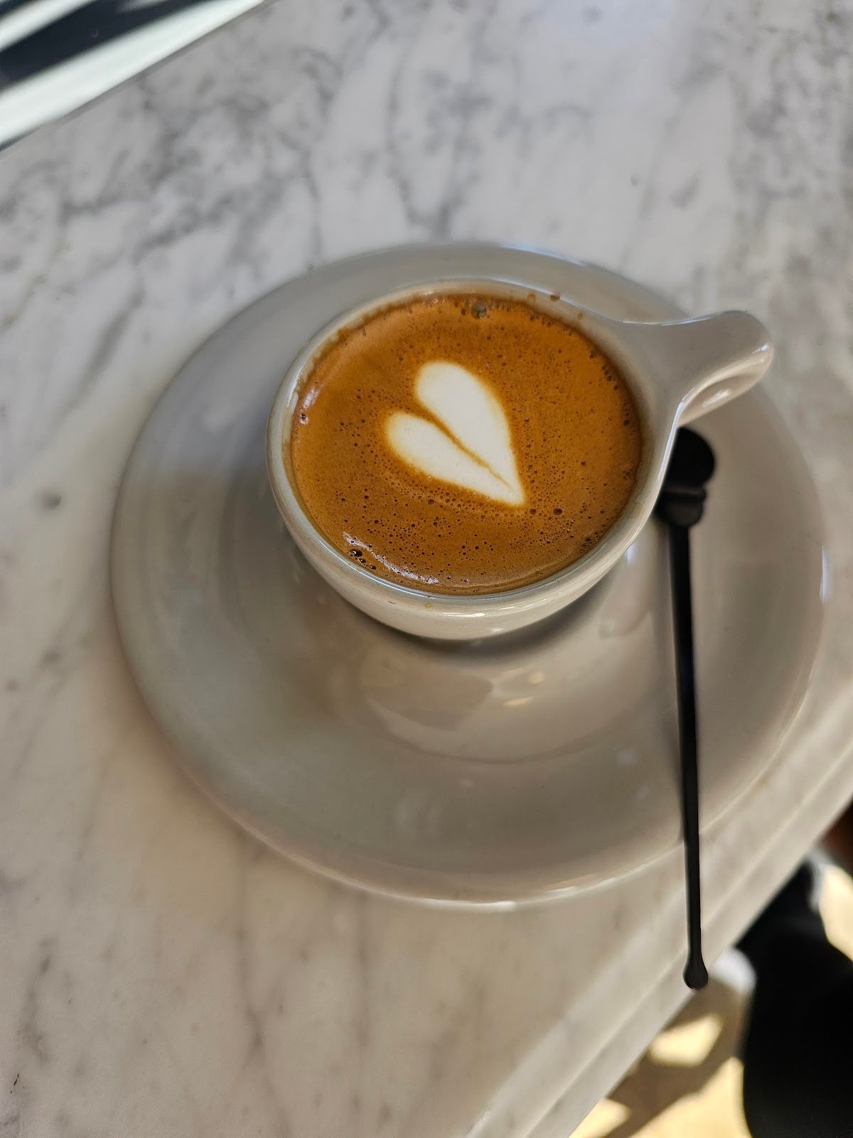 Heritage Outpost specialty coffee shop in Chicago - photo 9