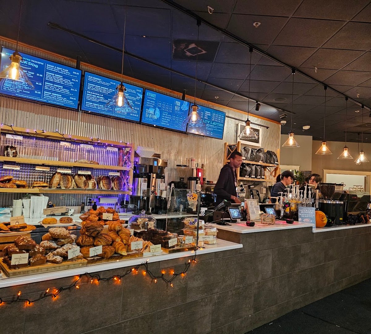 Black Dog Coffeehouse specialty coffee shop in Kansas City - photo 7