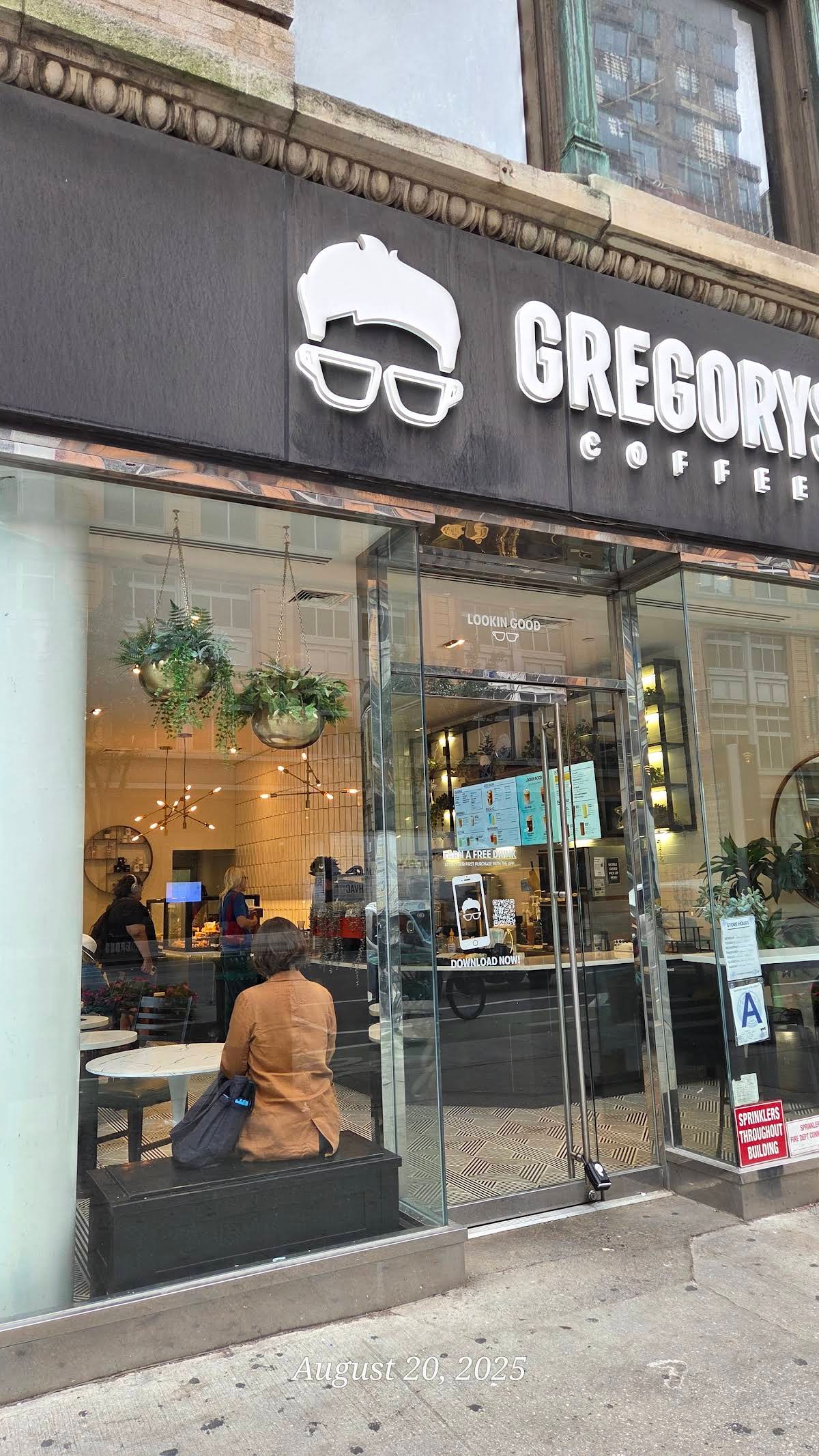 Gregorys Coffee specialty coffee shop in New York - photo 6