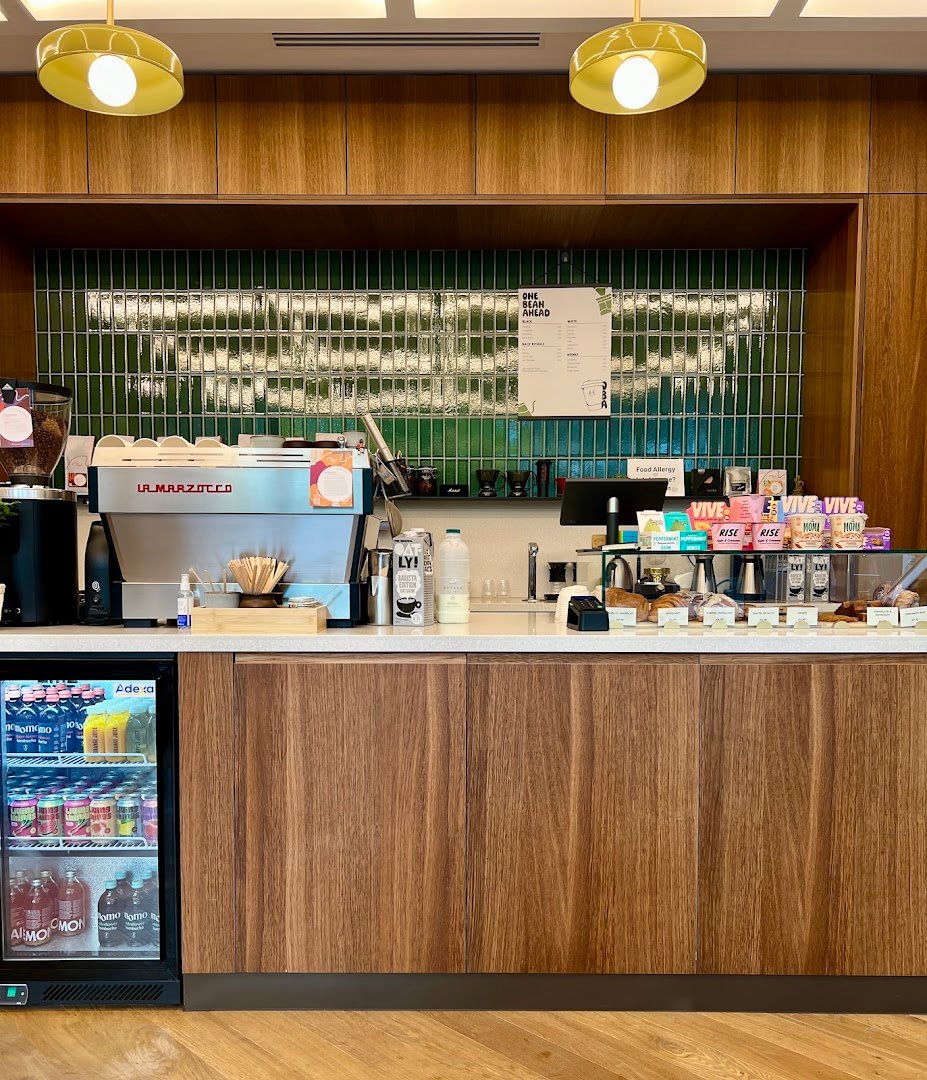 OBA Coffee specialty coffee shop in London - photo 3