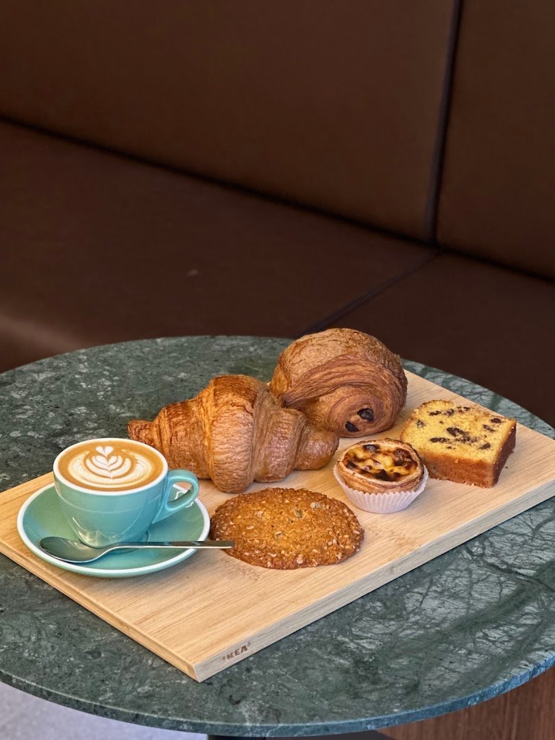 OBA Coffee specialty coffee shop in London - photo 7