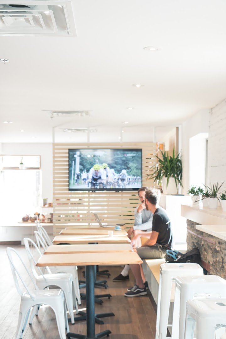 Interior of Le Club Café, specialty coffee shop in Montreal