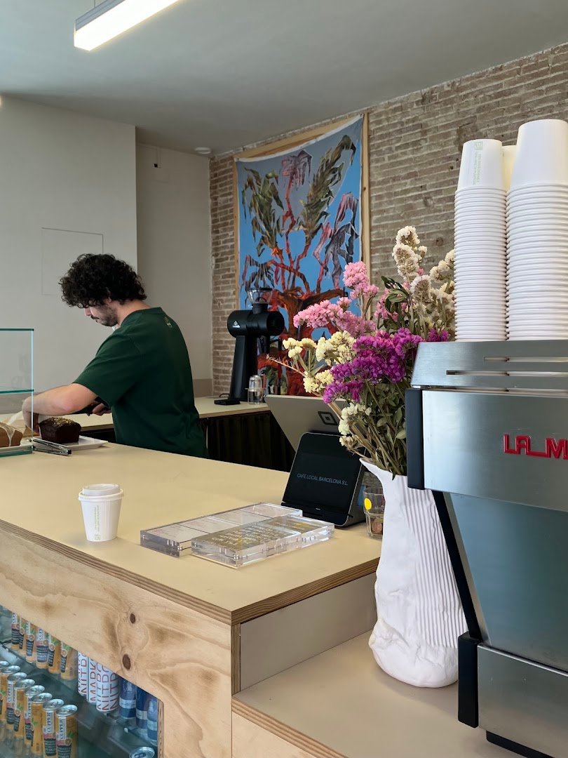 Cafè Local specialty coffee shop in Barcelona - photo 8