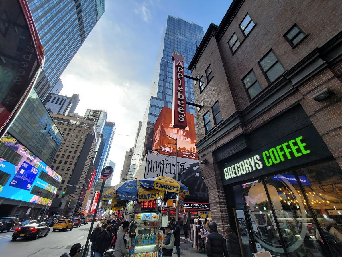 Gregorys Coffee specialty coffee shop in New York - photo 4