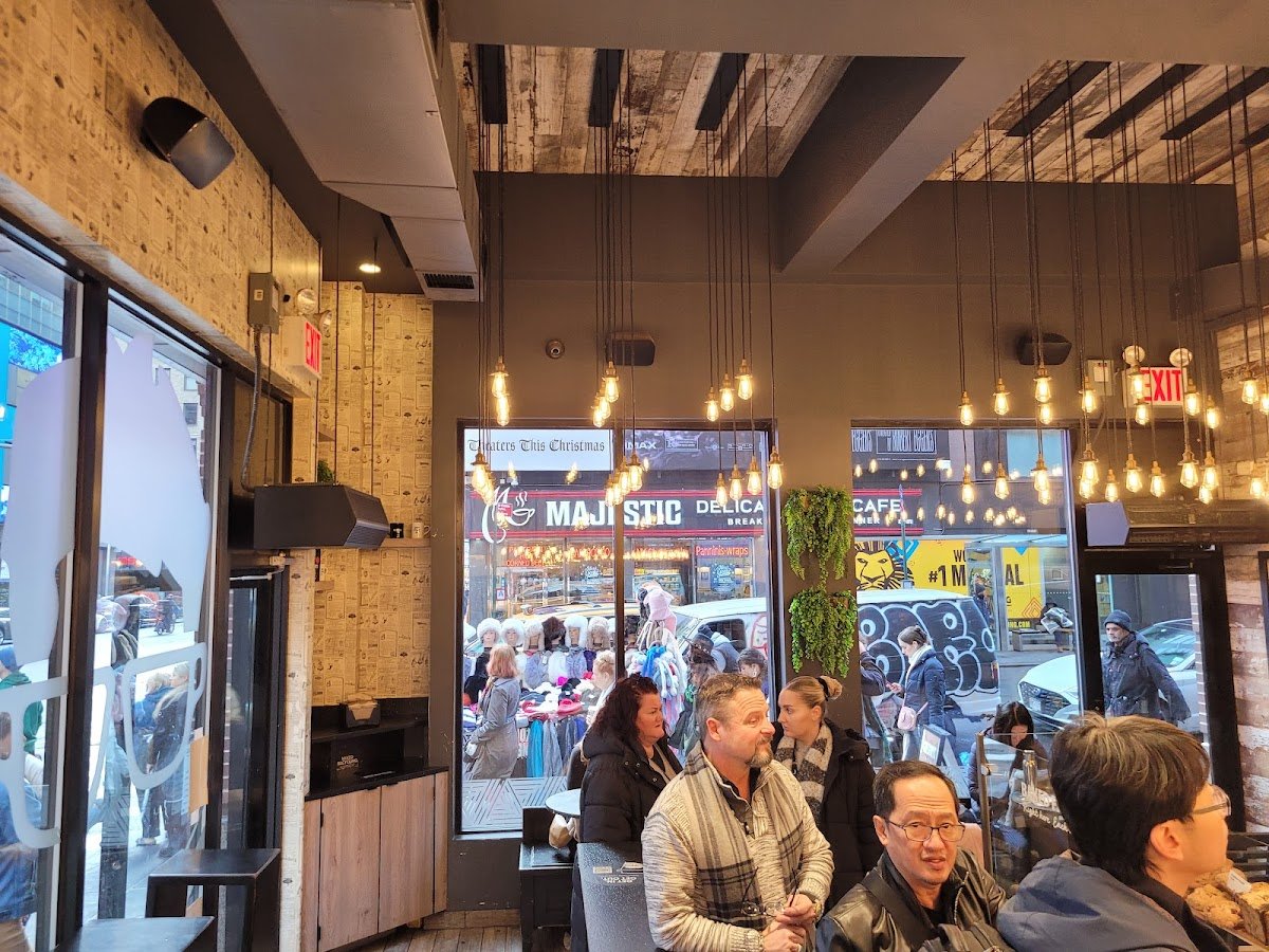 Gregorys Coffee specialty coffee shop in New York - photo 8