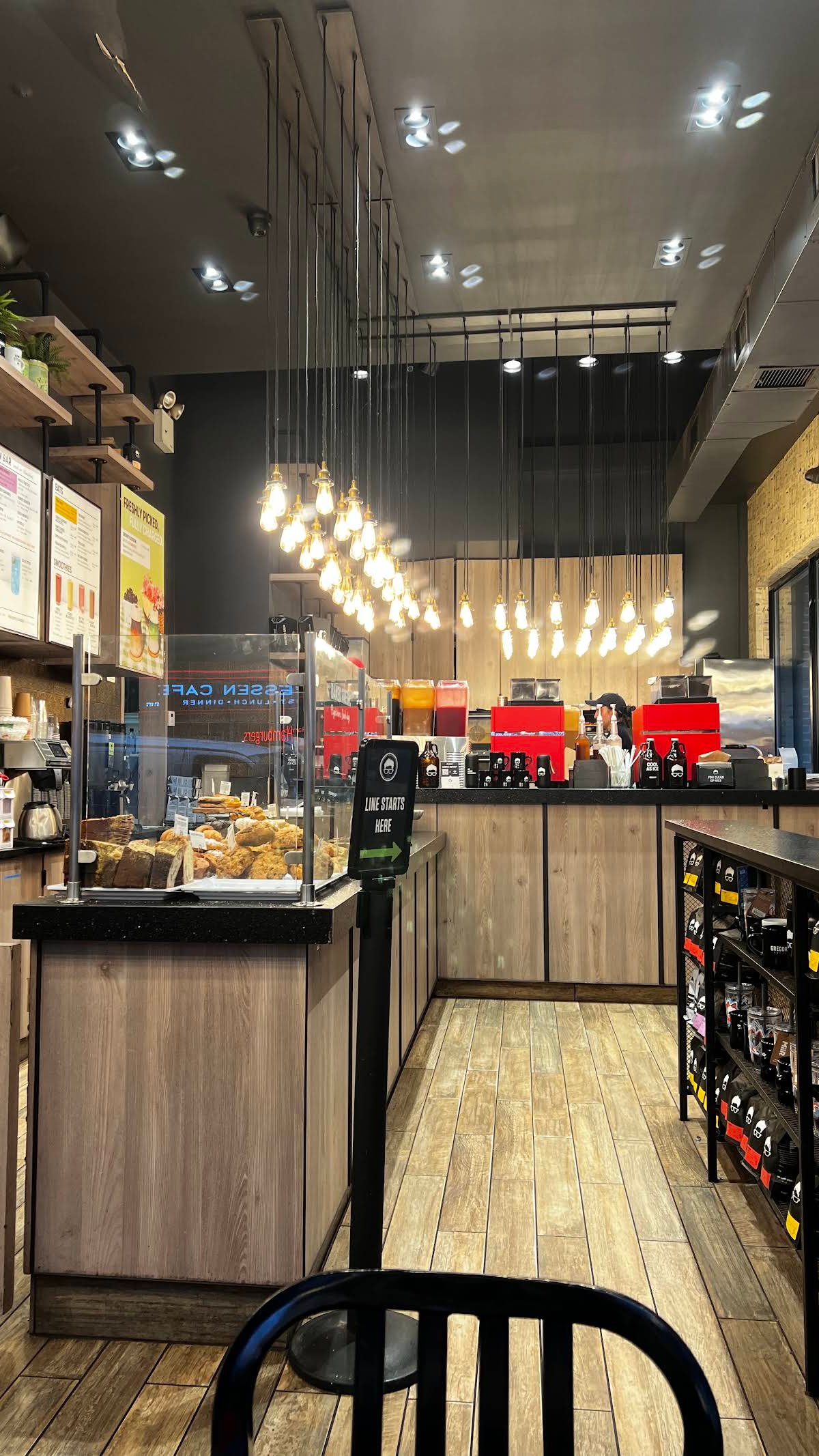 Gregorys Coffee specialty coffee shop in New York - photo 9