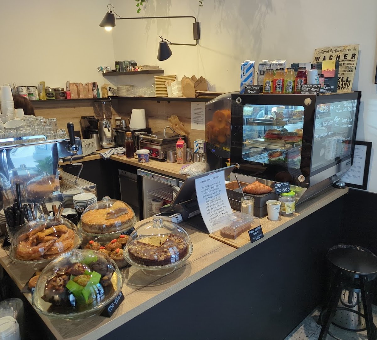 CORTO specialty coffee shop in Budapest - photo 6