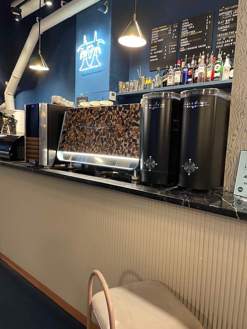 Interior of Cafezal Torrefazione Specialty Coffee, specialty coffee shop in Milan