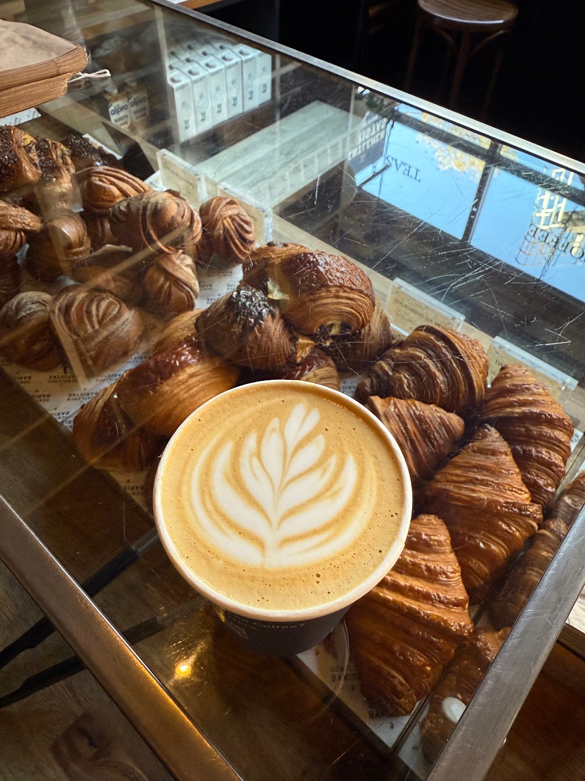 The Gentlemen Baristas specialty coffee shop in London - photo 8